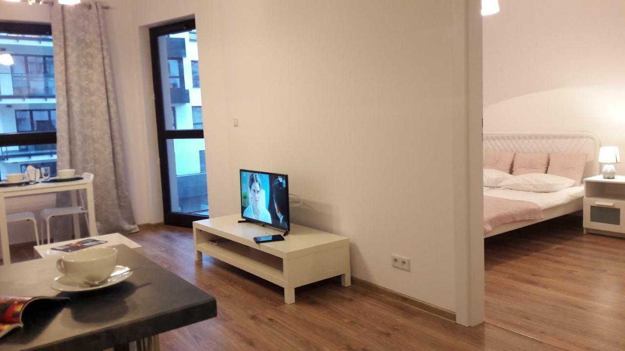 Newburg Apartments Wolska Varşova Dış mekan fotoğraf